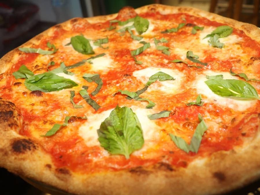 Here Are The 25 Best Pizzerias In America, According To Pizza-Lovers