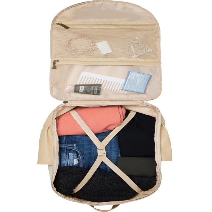 23 Products That'll Keep You Organized When You're Traveling