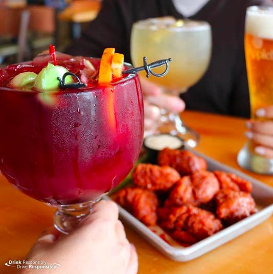 Applebee S Is Offering One Dollar Zombie Cocktails To Celebrate Halloween