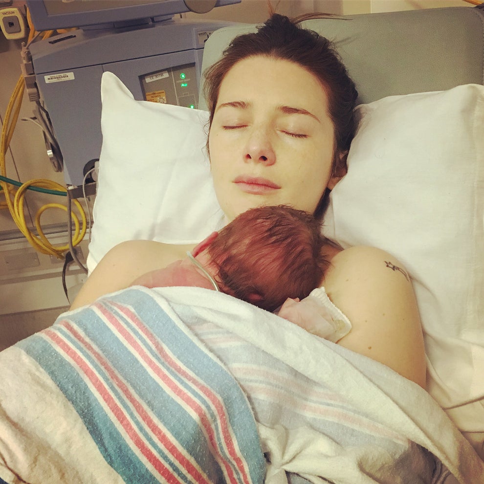 Jeremy Allen White Is A Dad Now And I Can T Stop Crying Happy Tears