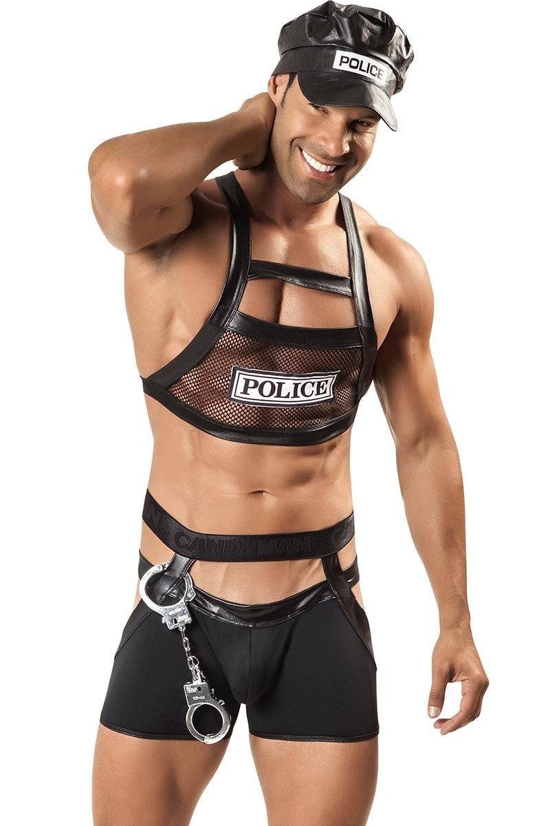 17 Halloween Costumes For Men That Should Not Exist photo