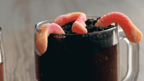 Vegan gummy worms and dairy-free chocolate will have everyone getting down and dirty.Worms & Dirt (1 cup):– 2 tbsp chia seeds– 2 tbsp cocoa– 2 tbsp sugar of choice– 3/4 cup non-dairy milk– Oreo cookies, crushed up for the top– "Surf Sweets" vegan gummy worms or other vegan candy