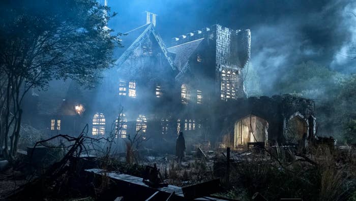 Luke From Haunting Of Hill House Is So Hot It s Scary