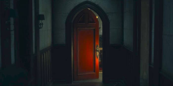 håndflade eskalere Hvor fint Haunting Of Hill House" Foreshadowed The Red Room A BUNCH Of Times And It's  So Creepy