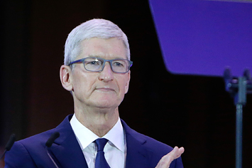 Apple Ceo Tim Cook Calls For New Privacy Law With The Right To Delete 