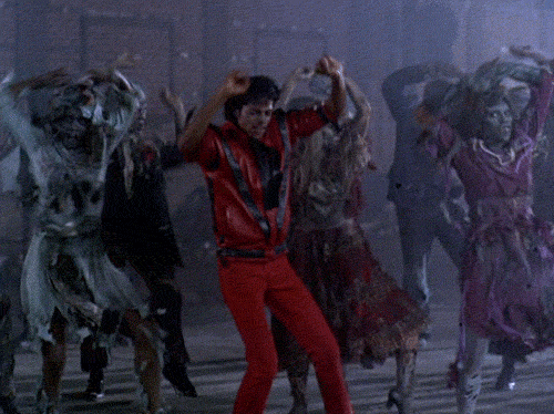 Entre ellos está el mayor número de personas besándose al mismo tiempo, la mayor cantidad de personas bailando Thriller y la enchilada más grande del mundo.