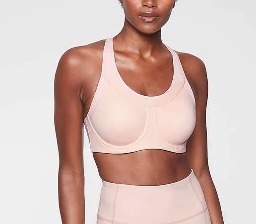 22 Sports Bras People With Dd Boobs Actually Swear By