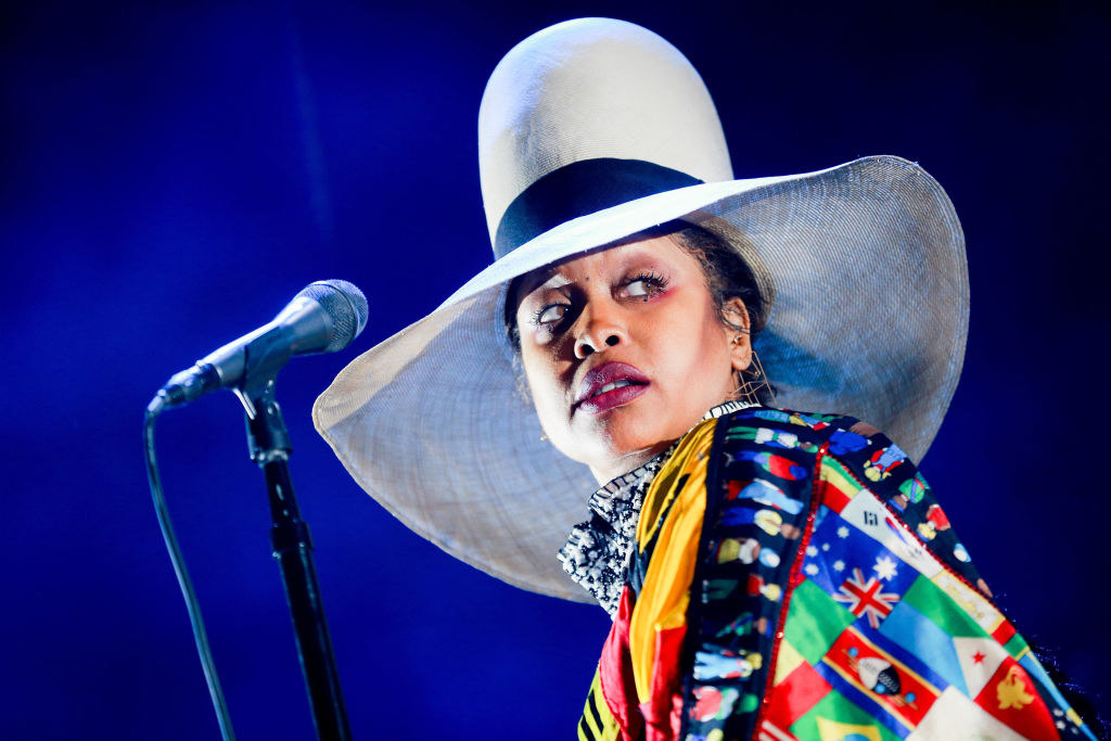 Erykah Badu é vegana há mais de 20 anos (e talvez seja por isso que ela literalmente não envelhece).