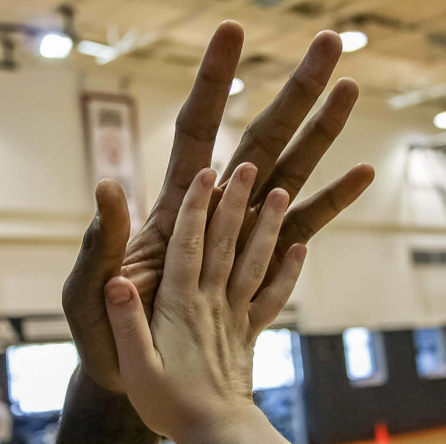 this-nba-player-s-hands-are-massive-and-people-are-shocked-by-it