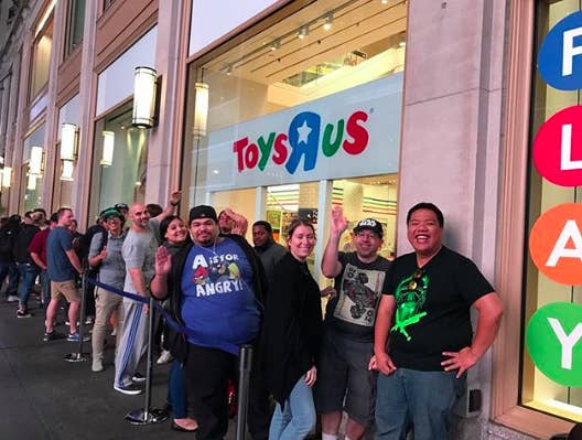 Forget Bankruptcy Toys R Us Now Plans To Make A Major Comeback