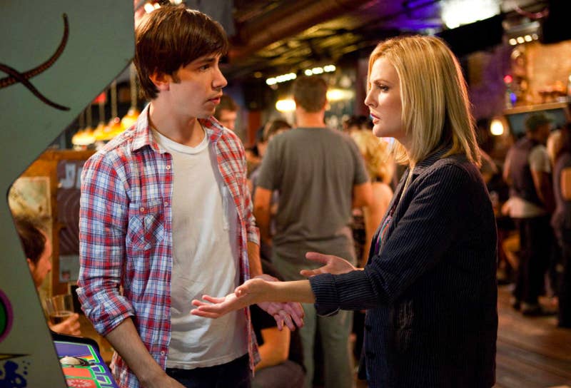 You can totally tell that Drew Barrymore and Justin Long were in love when they made it. It's totally realistic but also funny — highlights include Jason Sudekis and Charlie Day as the worst wingmen and Christina Applegate as the judgmental older sister who’s description of receiving oral sex makes me howl every time I watch it.— leannec4d4bfacbb