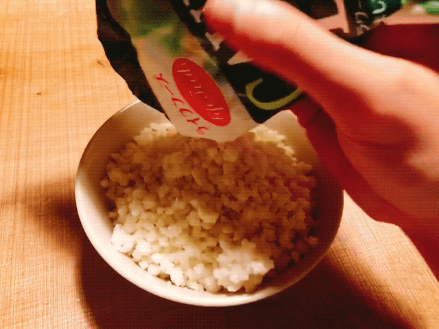 冷凍チャハーンのようにパラパラと出てきました。