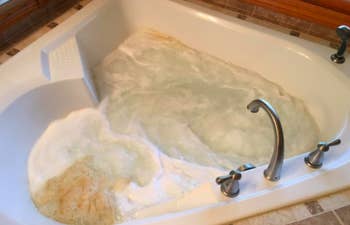 cleaner used in jetted tub