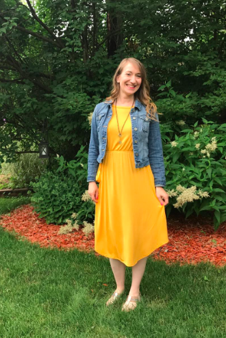 another reviewer wears the dress in yellow with denim jacket