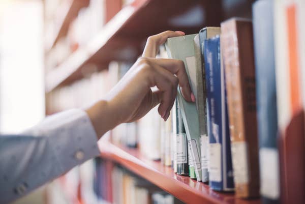17 Things Librarians Want You To Know About Libraries