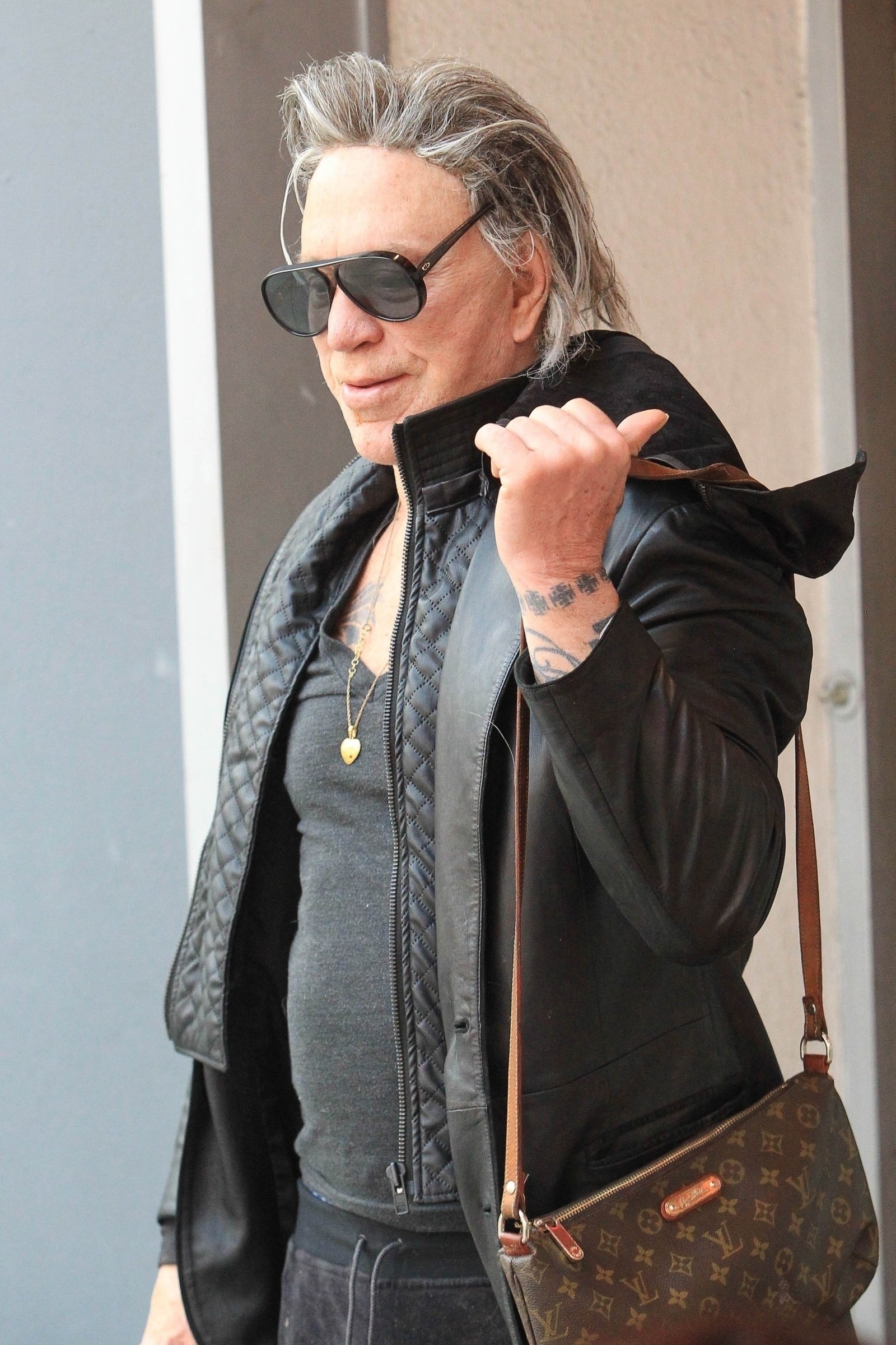 mickey rourke girlfriend 2022