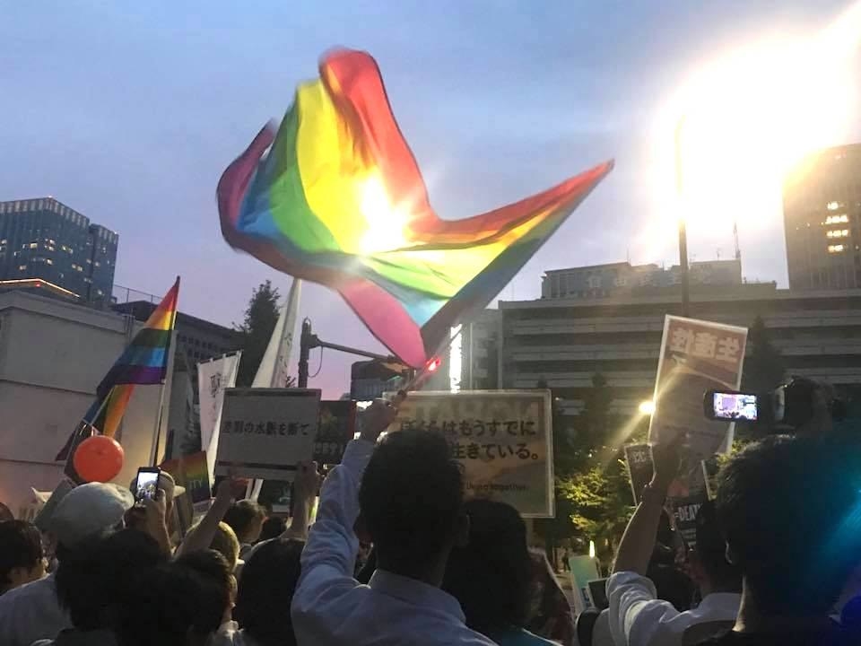 自民党前の抗議行動の様子。筆者も担当編集者もこの現場にいたので、様子はよく知っている