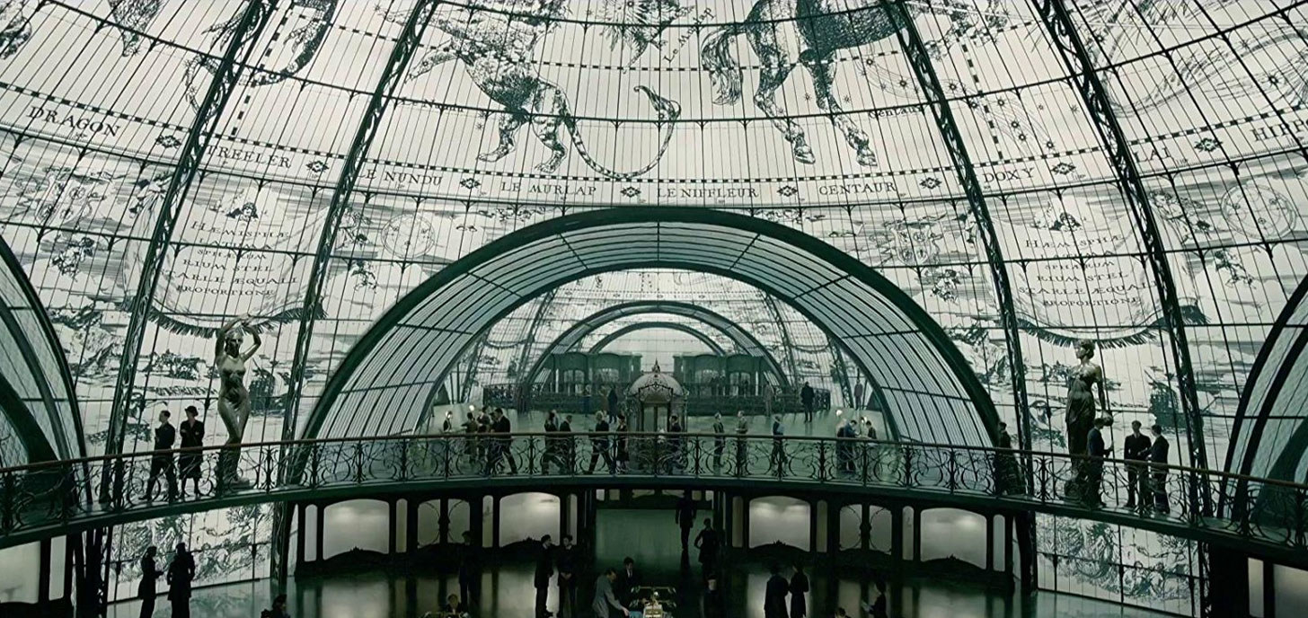 París es una pieza importante de la historia y la cinta nos muestra la vida de los magos en la capital francesa.