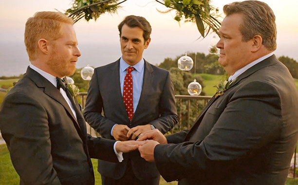 Als homosexuelles Paar ein Kind zu adoptieren ist bei Weitem nicht leicht, Cam und Mitchell aus "Modern Family" trauen sich diesen Schritt dennoch. Mit viel Humor und Verständnis für die verrückten Eigenarten des anderen zeigen die beiden, was wahre Liebe ist.