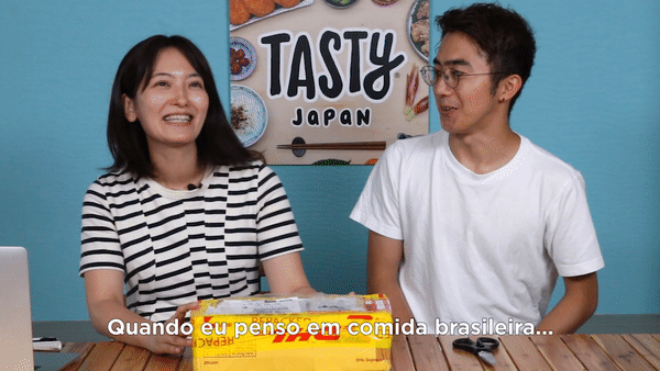 Acho que não foi só a gente que sofreu para descobrir o que tinha dentro da caixa