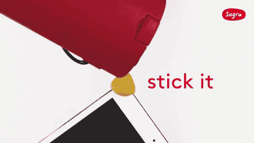 A gif of the sugru in use, setting strong within 24 hours