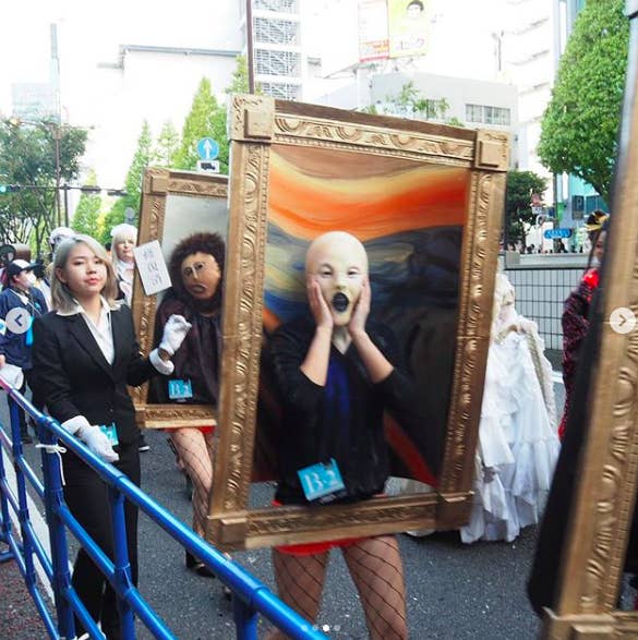 These Six Art Students Dressed Up As Iconic Works Of Art And Won First Prize