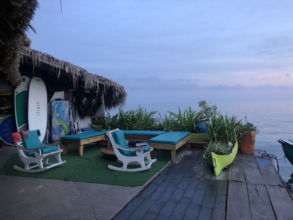 Casa En El Agua Cartagena Colombia — A Hostel In The Middle Of The Ocean 4105