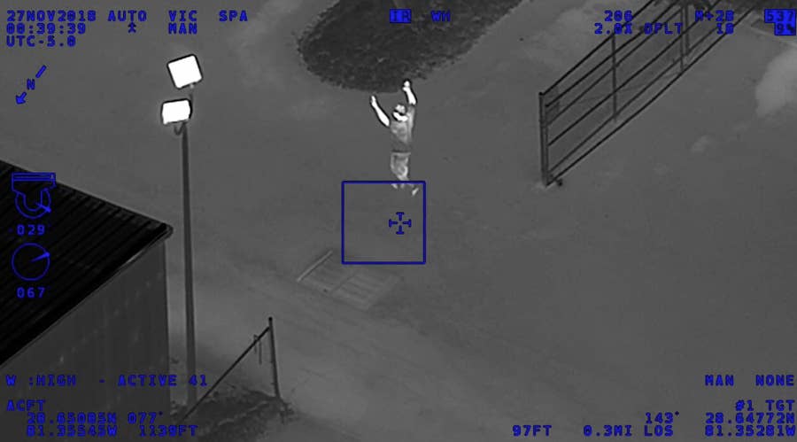 殺害の動機は プレステ4を盗まれたから 元ルームメイトを男2人が刺殺