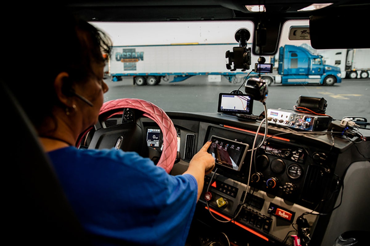 トランスジェンダー女性がトラック運転手の仕事を選ぶ理由