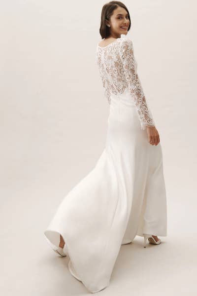 23 Incredibly Gorgeous Wedding Dresses With Sleeves