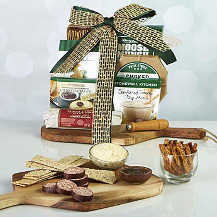 24 Gift Baskets Literally Everyone Would Love To Get