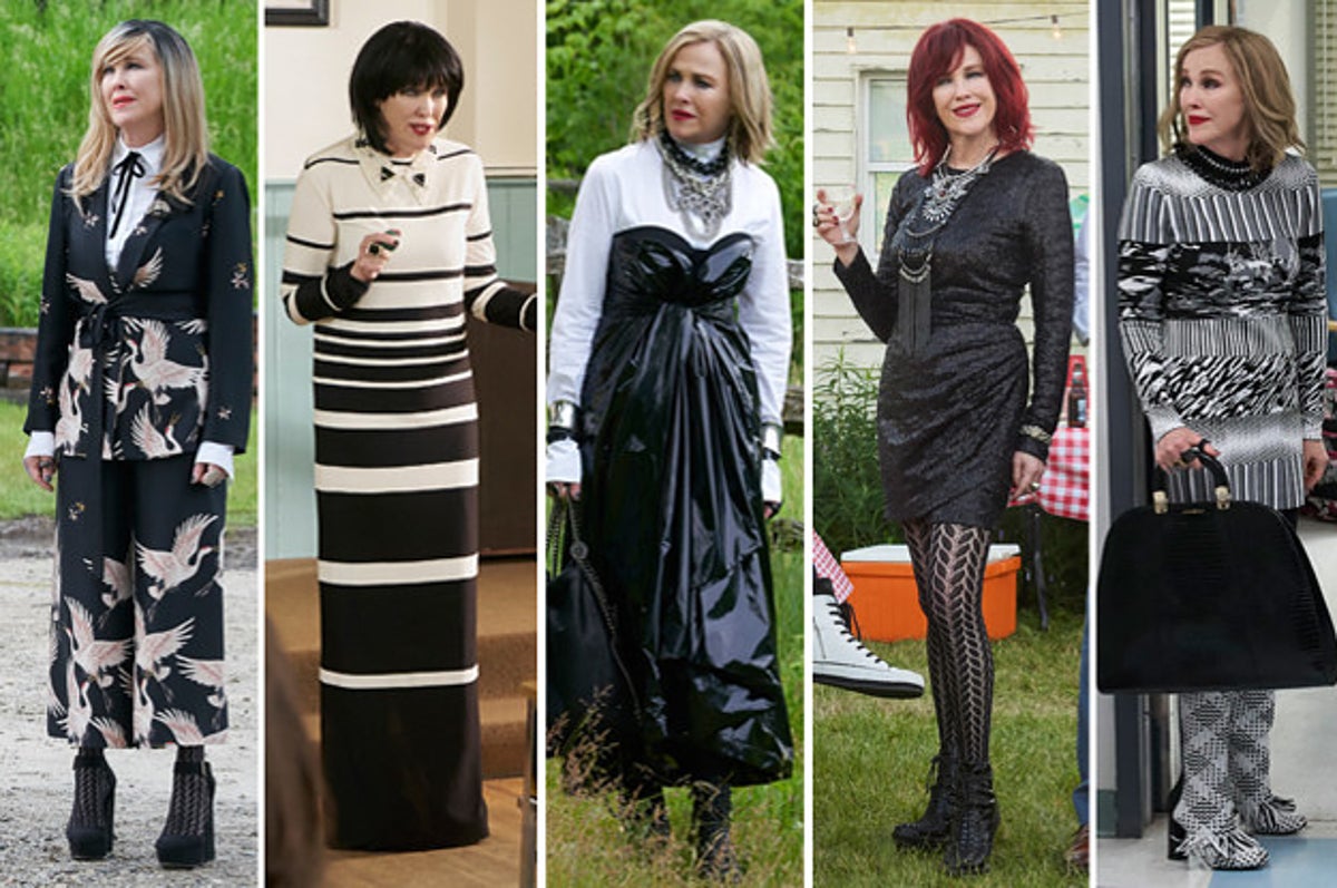 How Catherine O'Hara On Schitt's Creek Became One Of The Best-Dressed  Characters On TV