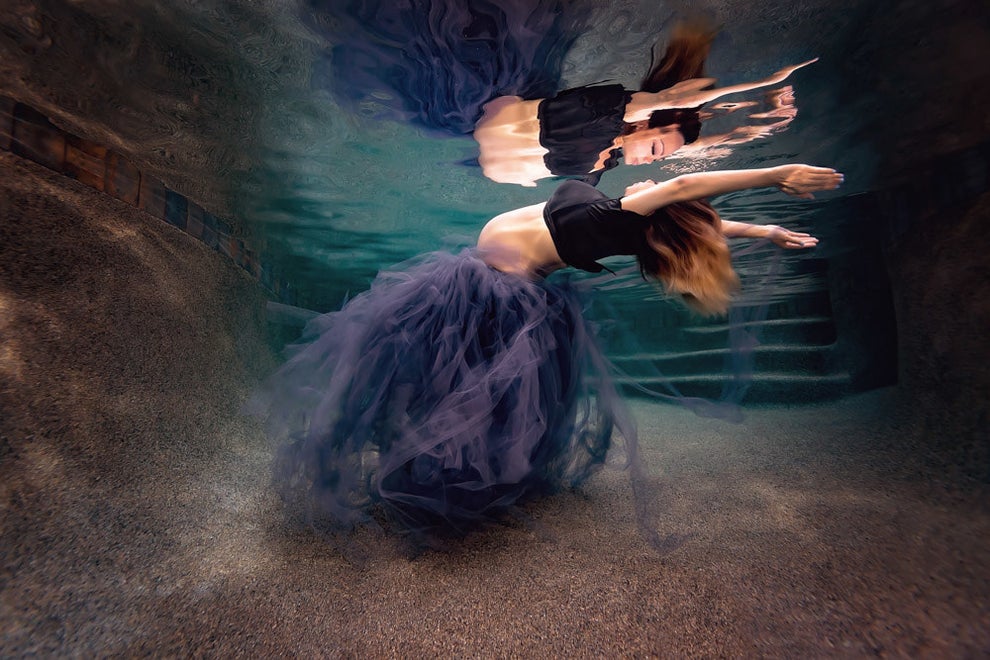 Underwater Maternity Photos That Will Take Your Breath Away