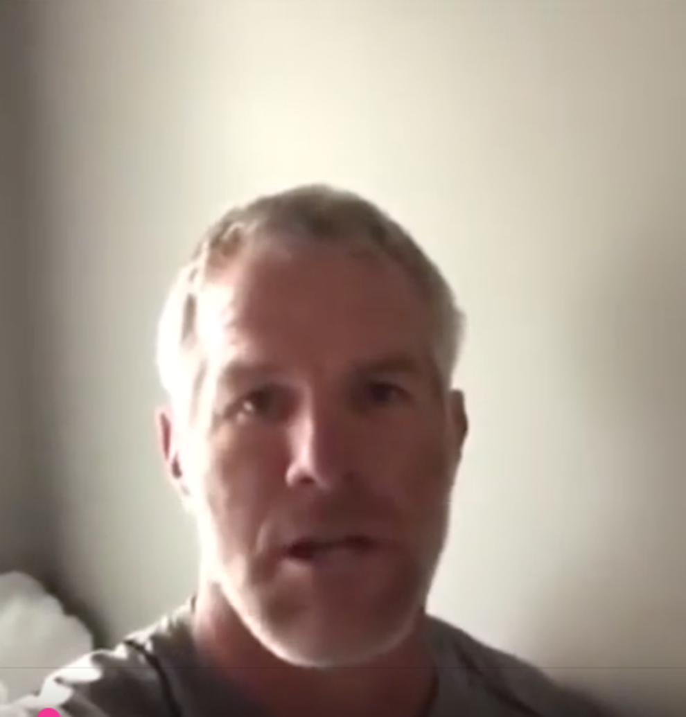 Sponsors Wrangler, Snapper stick with Brett Favre