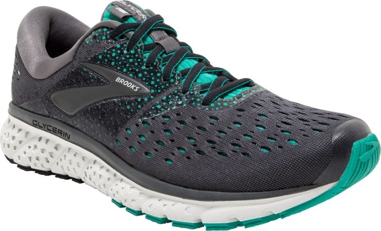 Brooks Glycerin 16 is all about comfort. These shoes feature brand-new DNA LOFT cushioning that is engineered to provide a luxurious feeling underfoot without losing responsiveness and durability. The DNA LOFT transition zone makes every move from heel to toe feel incredibly soft and smooth.