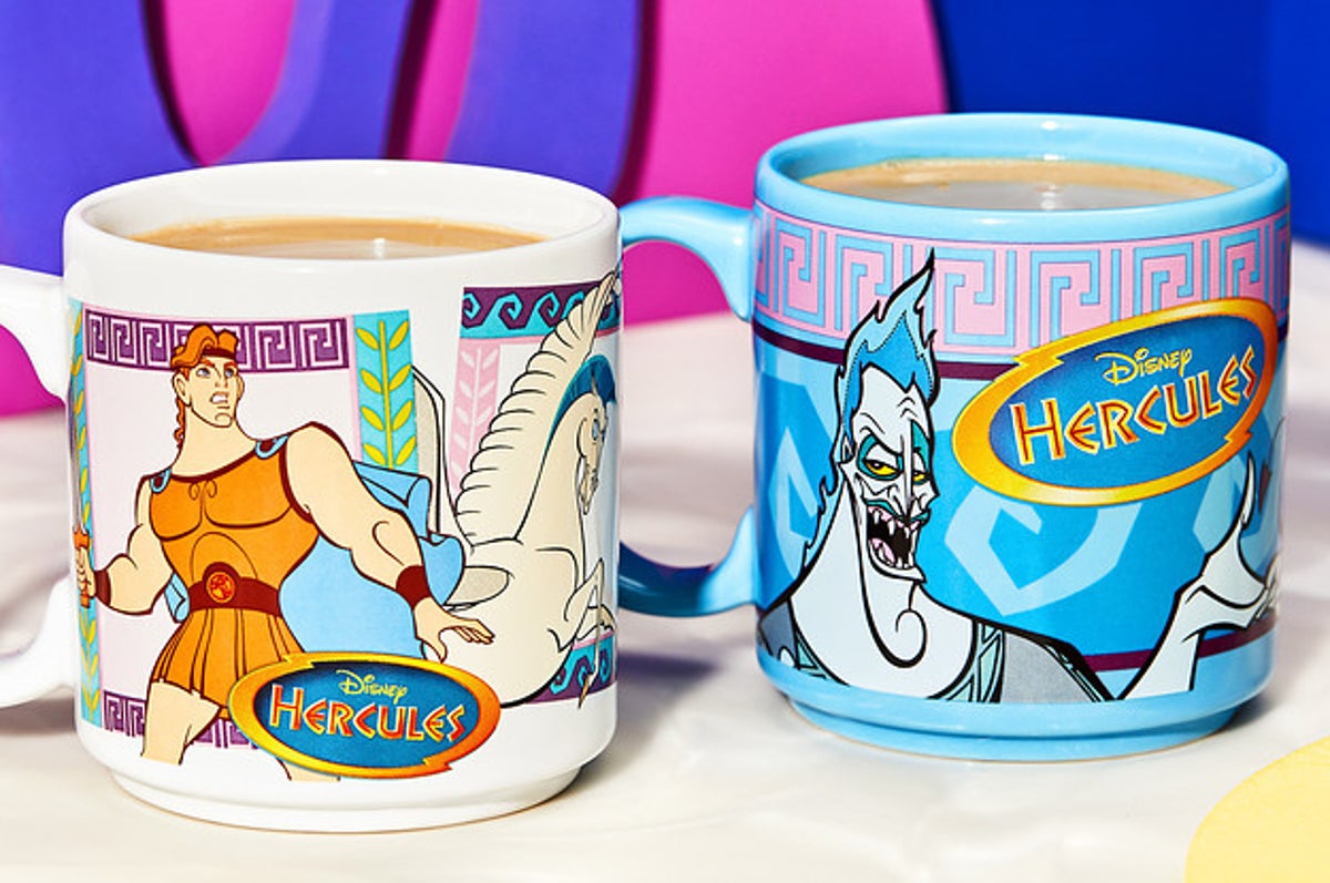 ディズニーストアが 90年代を彷彿とさせるフラッシュバック コレクションを発売