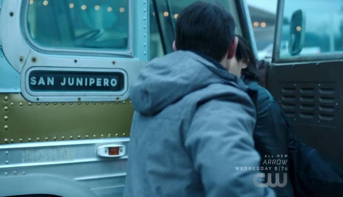 Cuando Joaquin dejó Riverdale al final de la primera temporada, se subió a un camión con destino a San Junípero, una ciudad ficticia de un capítulo de Black Mirror, que es un mundo de realidad virtual al que la gente se puede ir cuando muere.