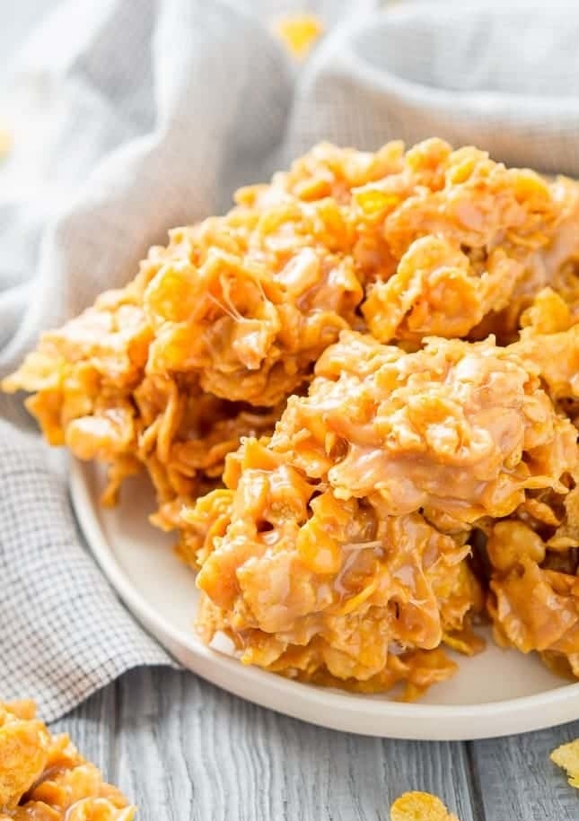15 Easy, No-Bake Cookie Recipes For The Holidays