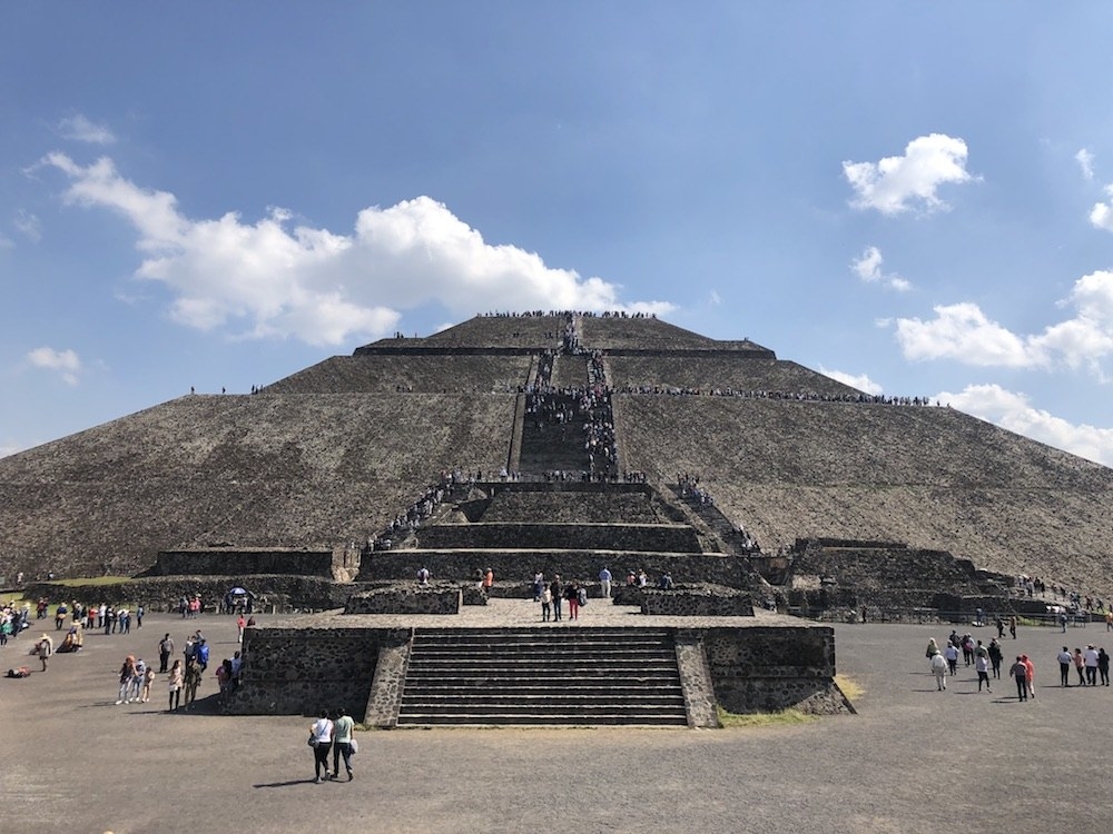 Hot Air Balloons: Teotihuacan Pyramids, Mexico City