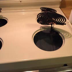 same reviewer's white stovetop that's now spotless