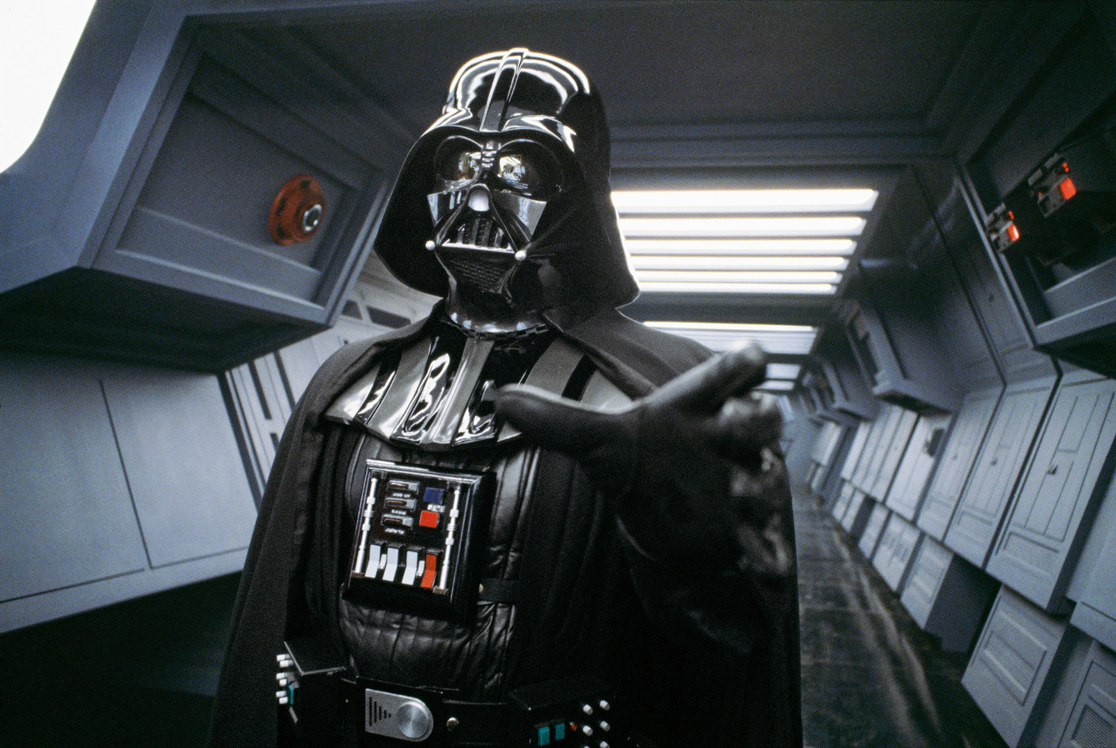 Darth Vader’s (David Prowse) chokehold. 
