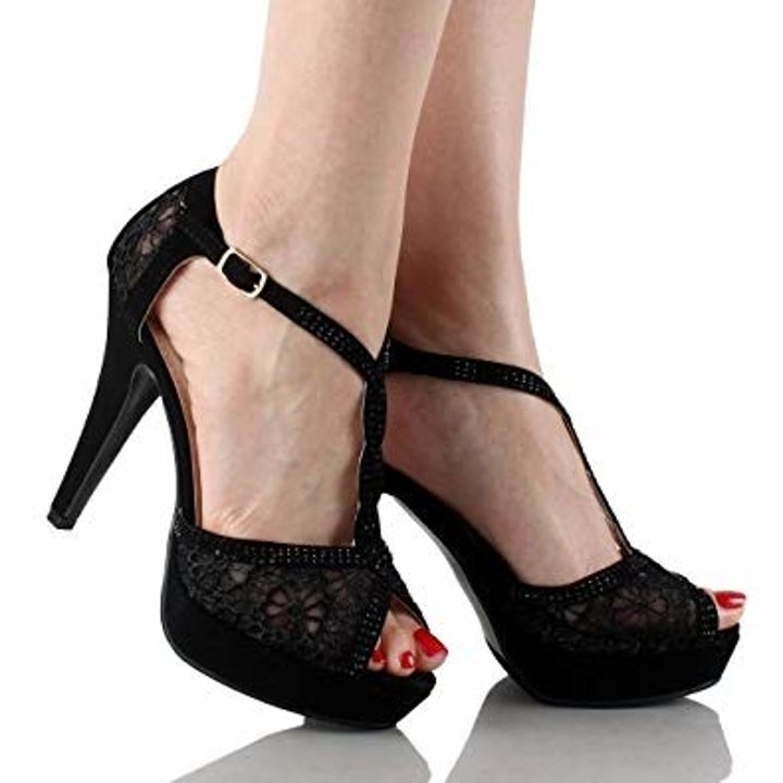 26 Pairs Of Comfy Shoes Under 40