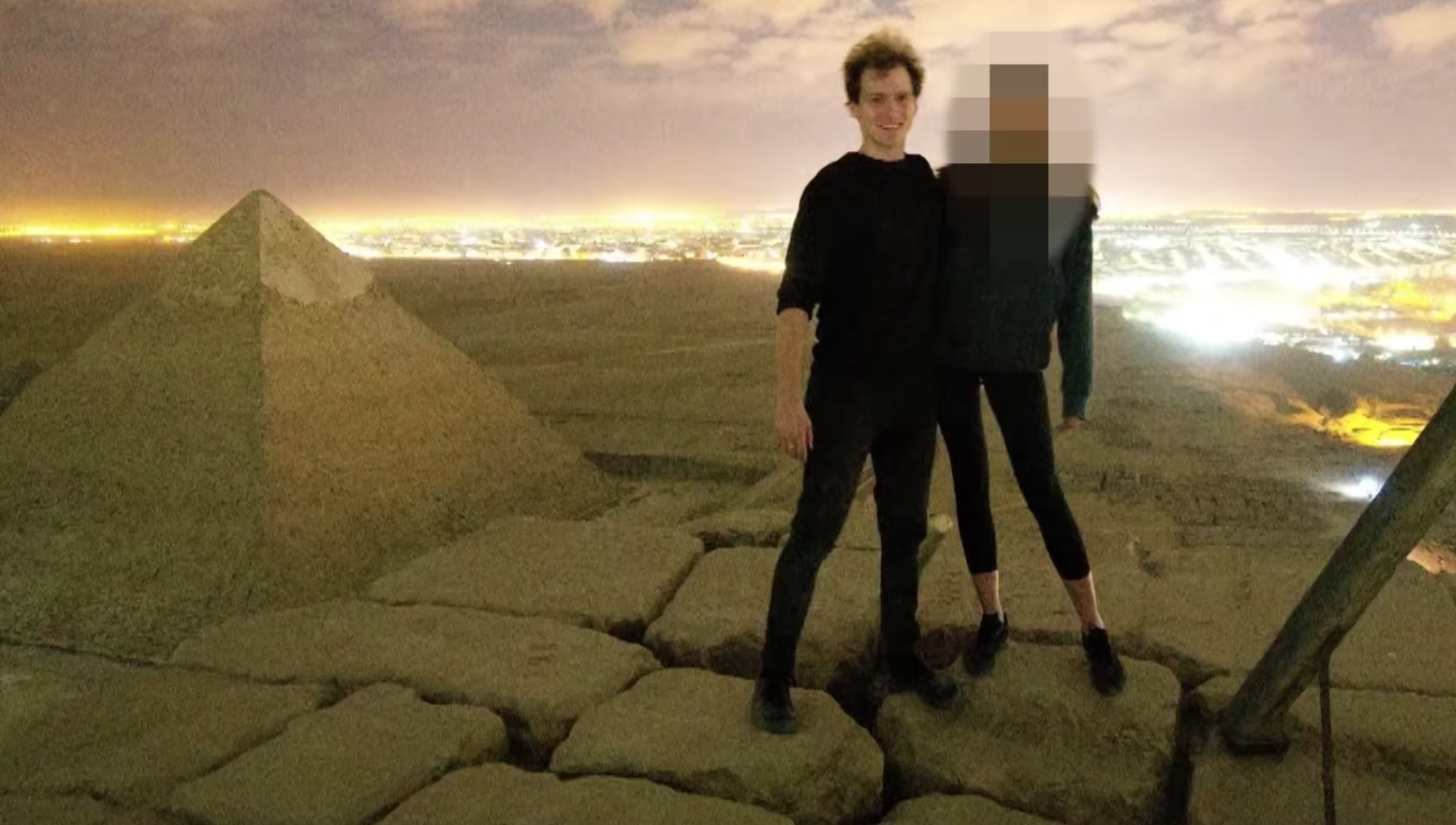 French couple fucking on great pyramid