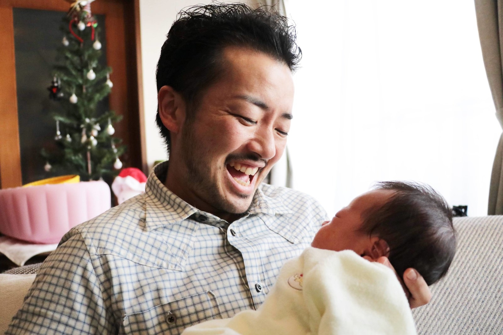 ゲイとトランスジェンダーと母と子 新しいファミリーが生まれた ゲイとトランスジェンダーと母と子 新しいファミリーが生まれた