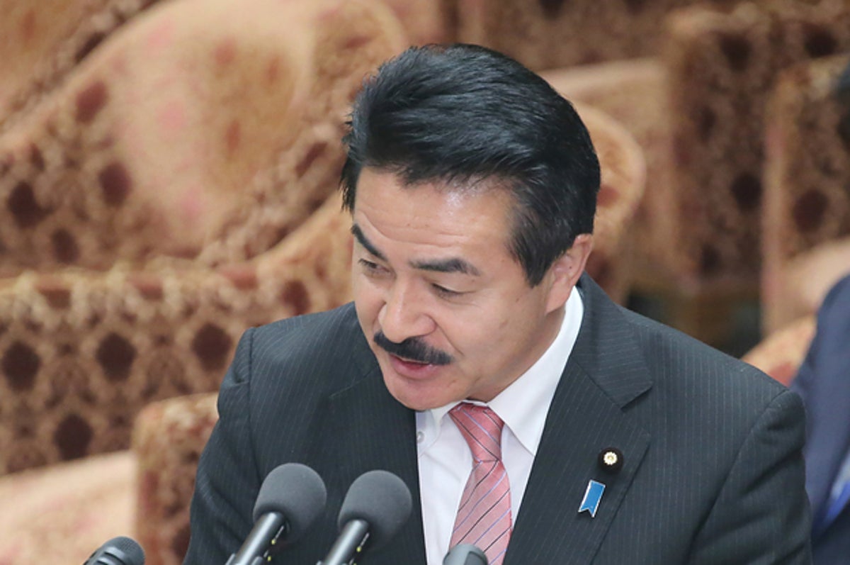 ひげ は身だしなみに反するのか ヒゲの隊長による自衛隊のひげ事情