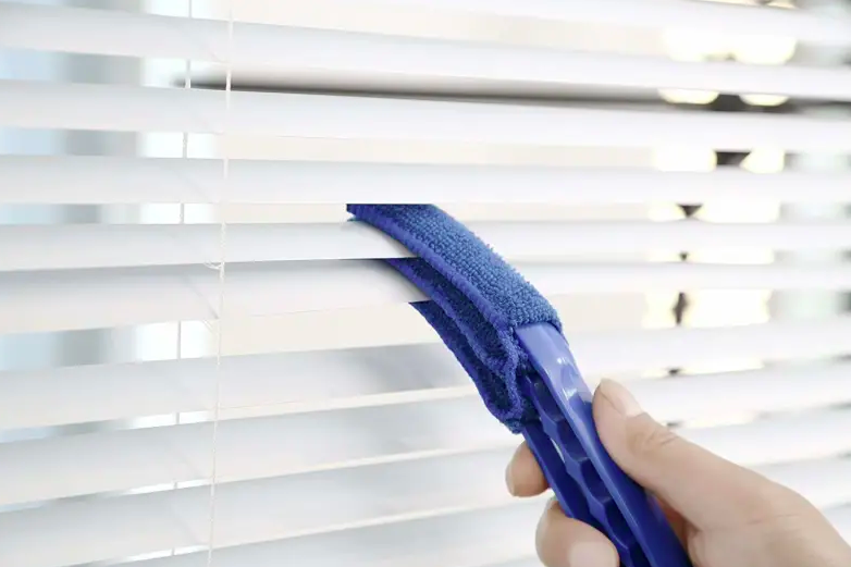 It comes with five (washable!) microfiber sleeves, so you can dust every blind in the house without stopping.Get it on Amazon for $7.99.