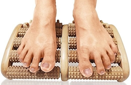 Feet on the textured roller