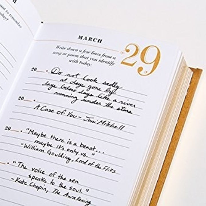 Q journals. Potter Style Пятибук. A year a Day books. Five year book. HM one line a Day.