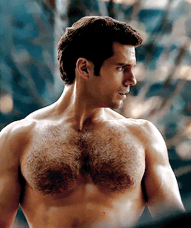 Here Are Pictures Of Henry Cavill Shirtless