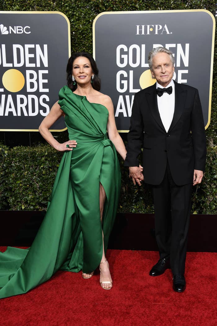 catherine zeta jones green dress Zeta-Jones And Michael Douglas Looked Amazing At The Golden Globes catherine zeta jones zorro